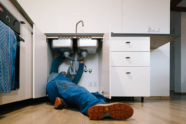 Professional Drain Cleaning technician working in Bolivar, TN